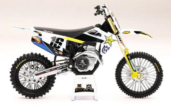 New Ray 1:12 Scale Replica Husqvarna Osborne - 58243